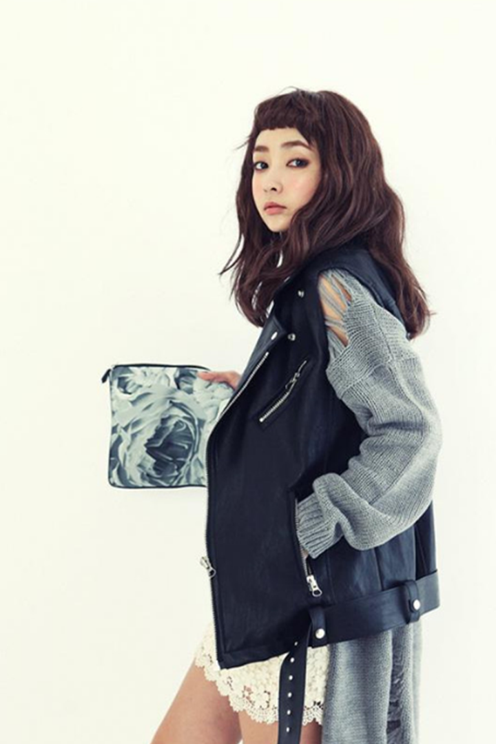 Loose Hollow-Out Knit Sweater - 2 Love One